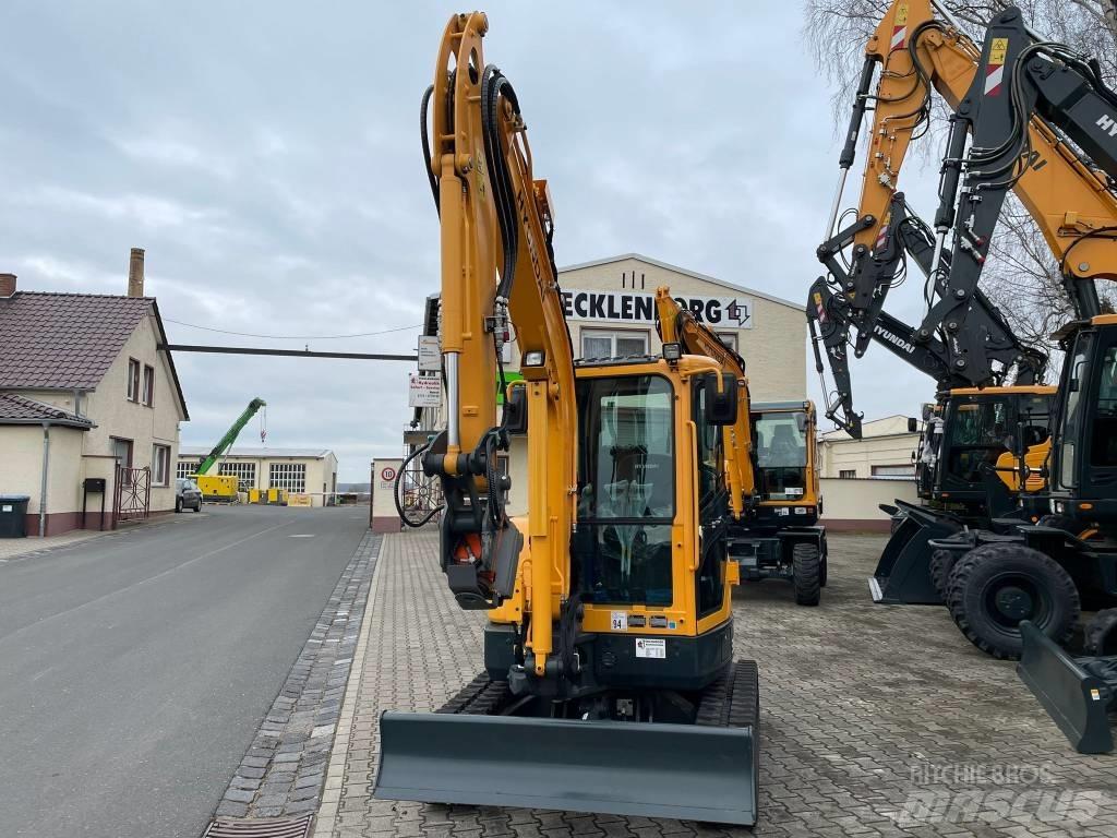 Hyundai R35Z-9A Mini rýpadla < 7t