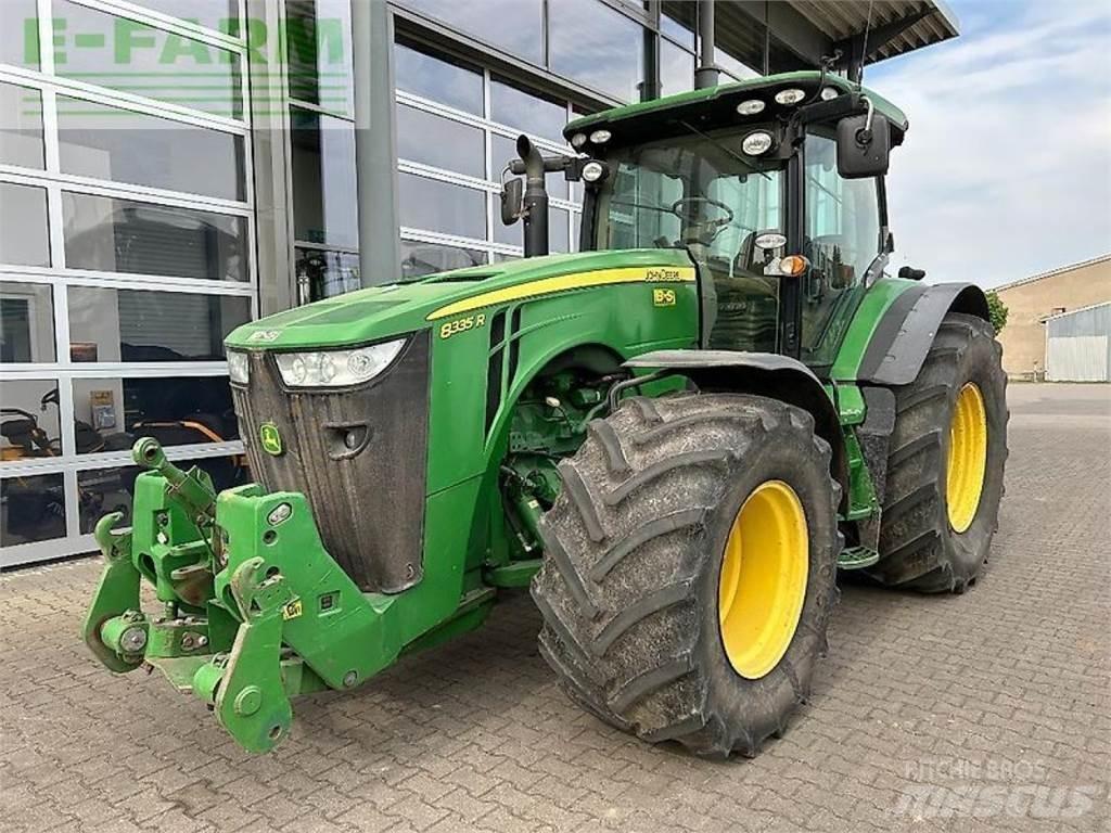 John Deere 8335r Traktory