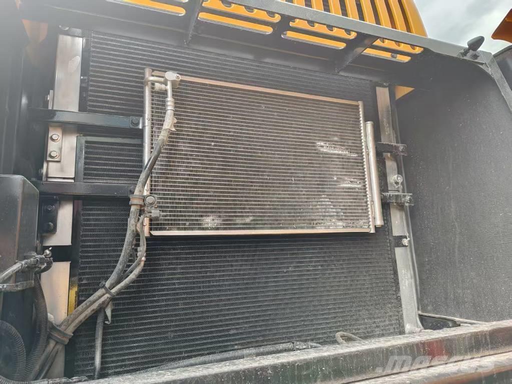 Volvo EC350 Pásová rýpadla