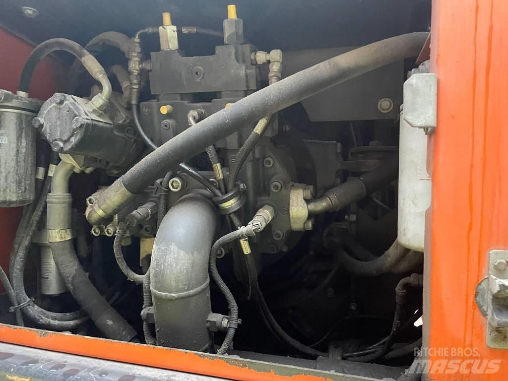 Doosan DX 210 W - 5 Kolová rýpadla