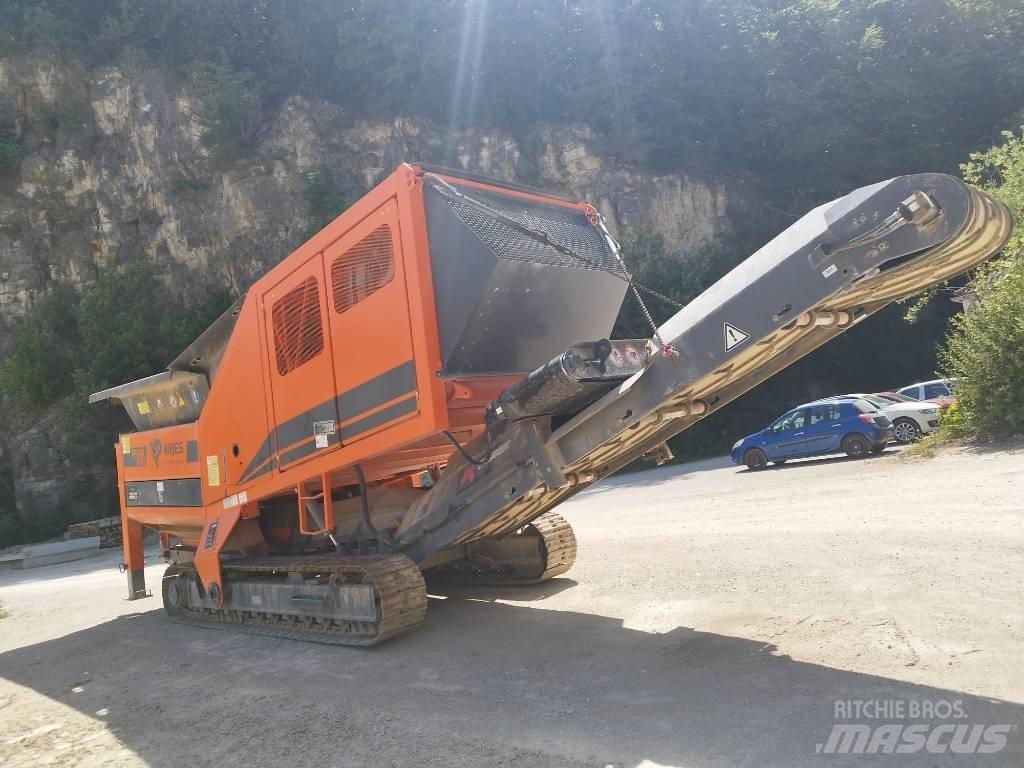 Arjes Titan 900 Drtiče odpadu