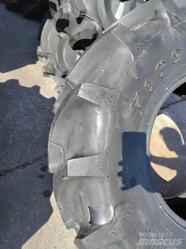 Firestone 480/70R24 Pneumatiky, kola a ráfky