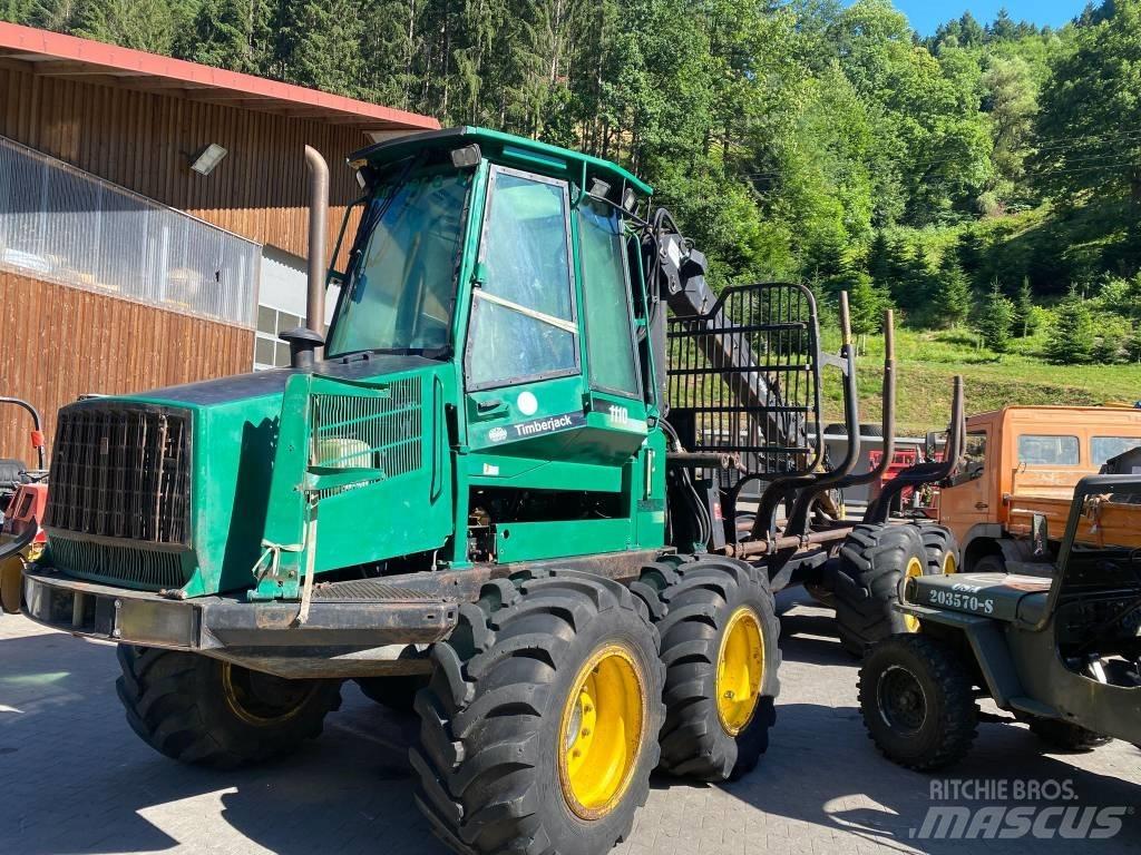 John Deere 1110 Vyvážecí traktory