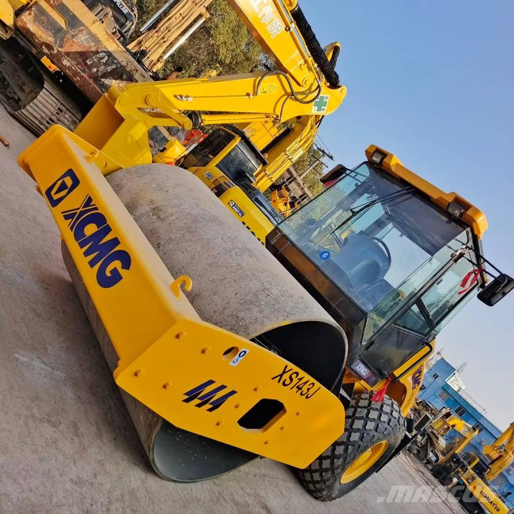 XCMG XS 143 J Tahačové válce