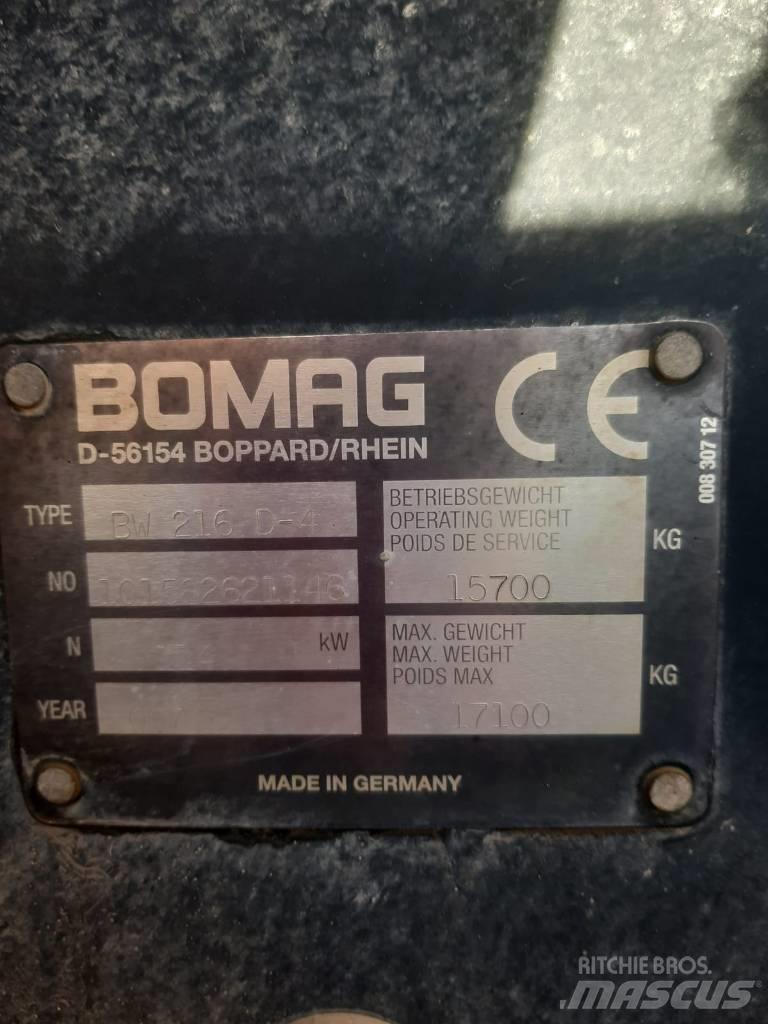 Bomag BW 216 D-4 Půdní kompaktory
