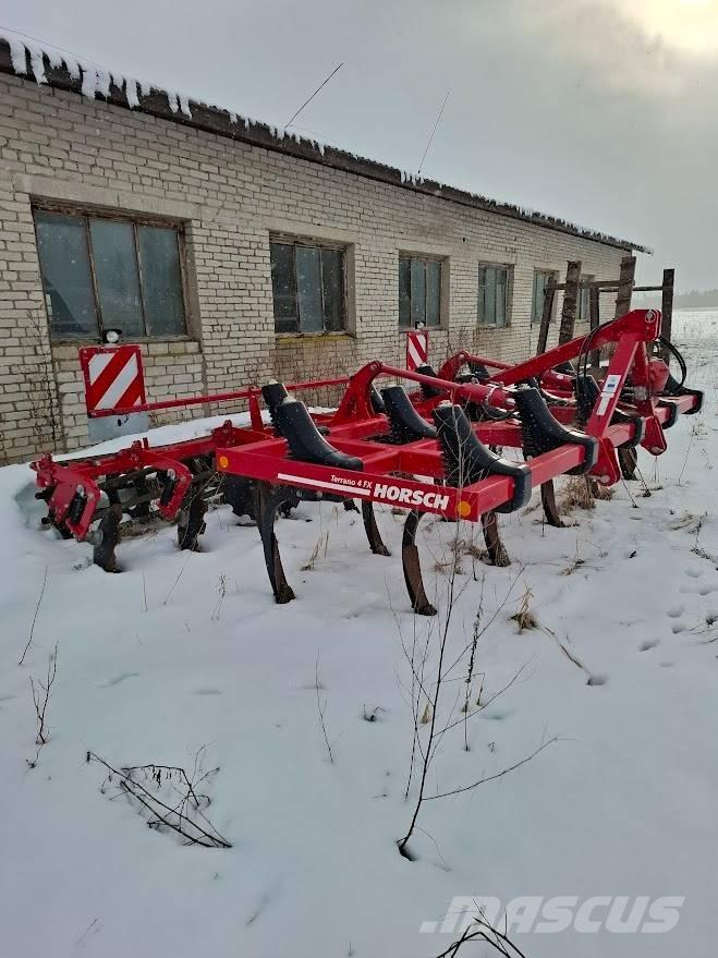 Horsch Terrano 4 FX Hloubkové kypřiče