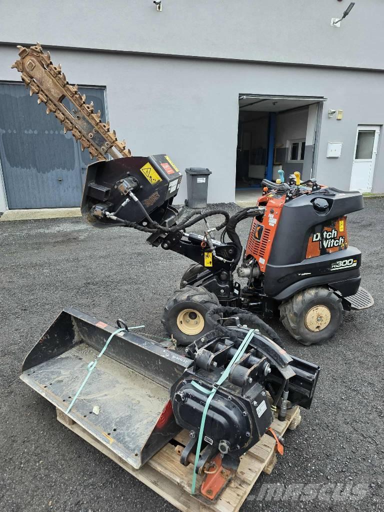 Ditch Witch R300 Rýhovače