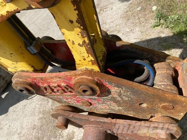 New Holland E 50.2 C Mini rýpadla < 7t