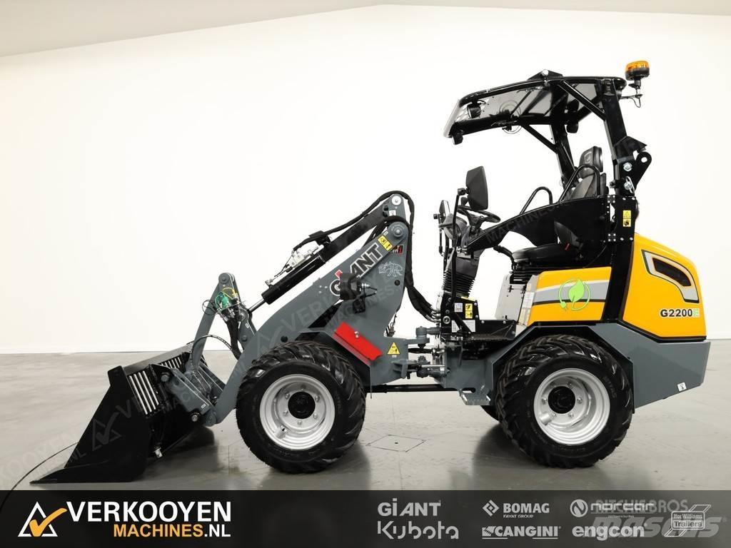 GiANT G2200E Kolové nakladače