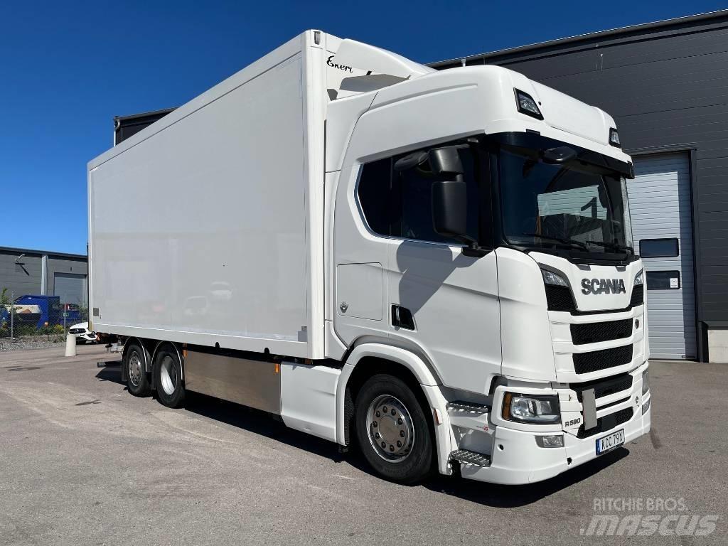 Scania R590 Skříňová nástavba