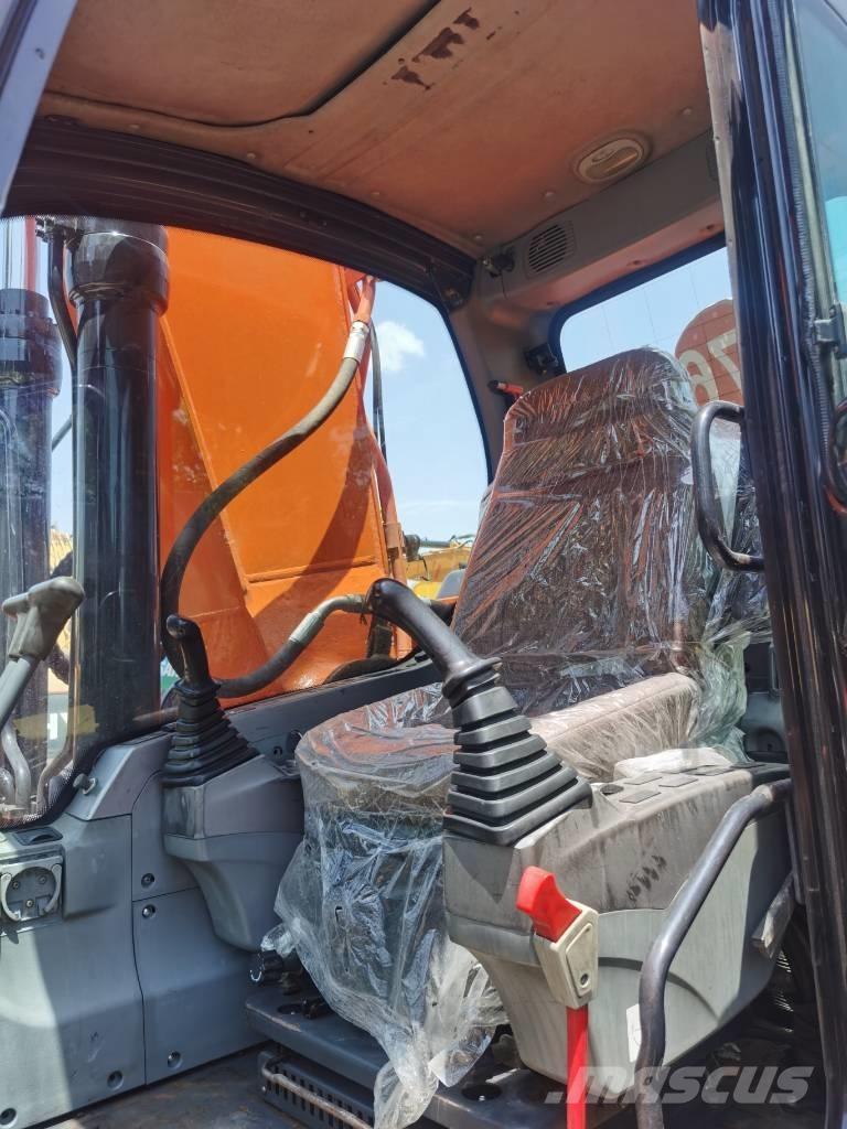 Doosan DX 225 LC Pásová rýpadla