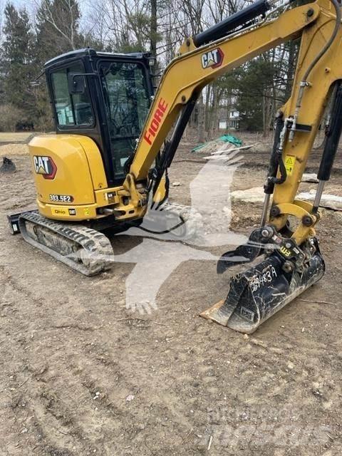 CAT 303.5E2 CR Mini rýpadla < 7t
