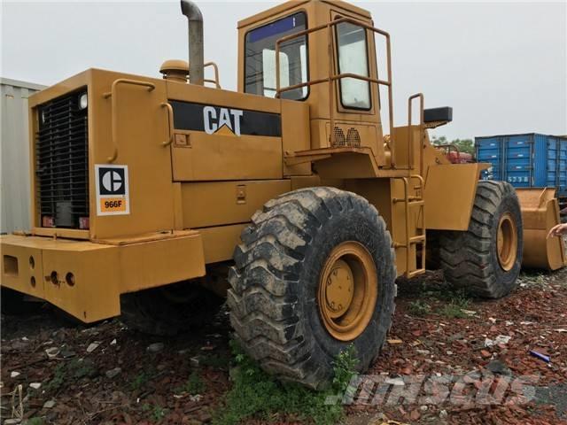 CAT 966 F Kolové nakladače