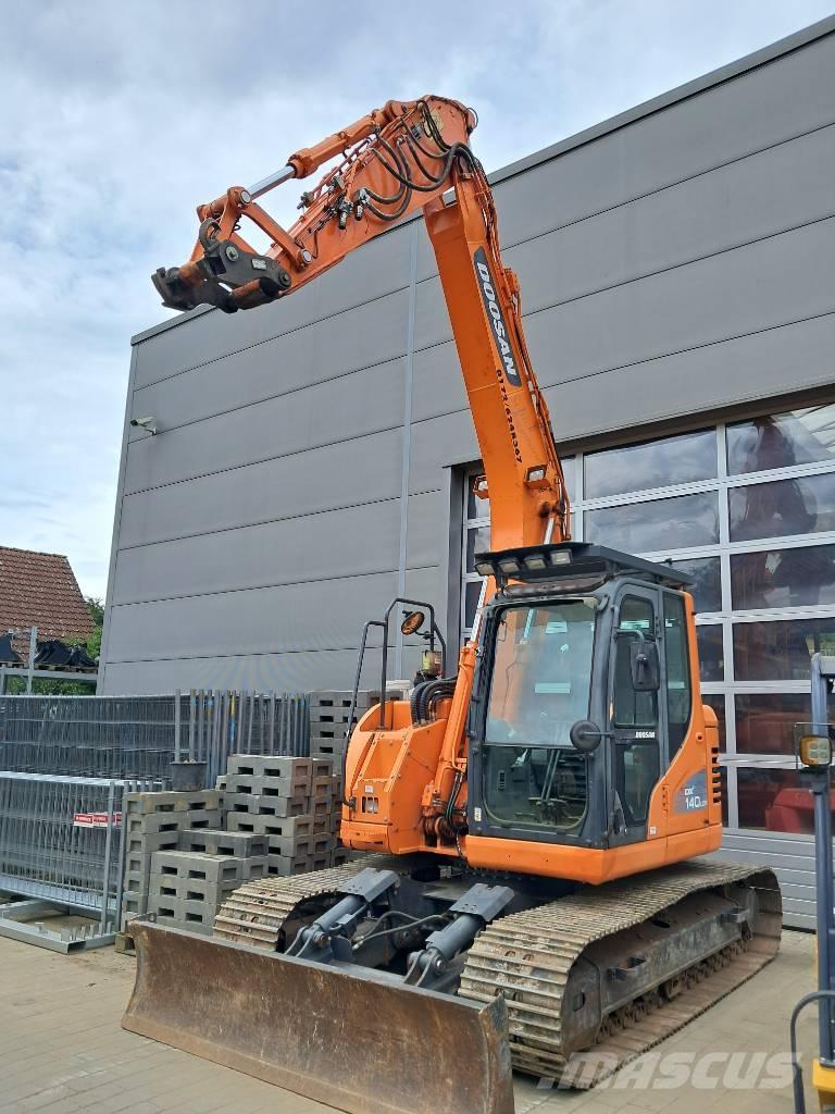 Doosan DX 140 LCR-3 Pásová rýpadla