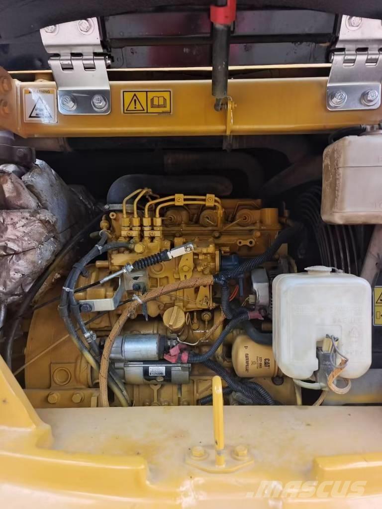 CAT 308 E2 Midi rýpadla 7t - 12t