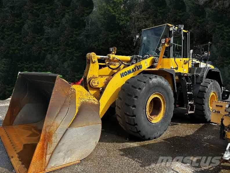 Komatsu WA470LC-6 Kolové nakladače