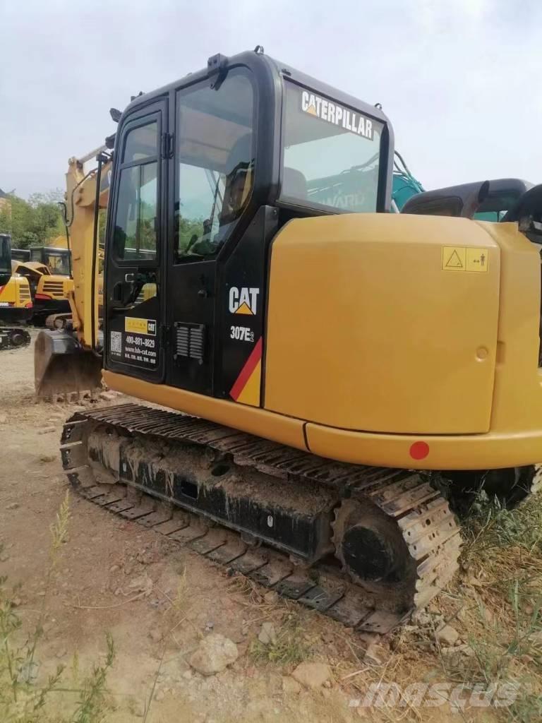 CAT 307E2 Midi rýpadla 7t - 12t