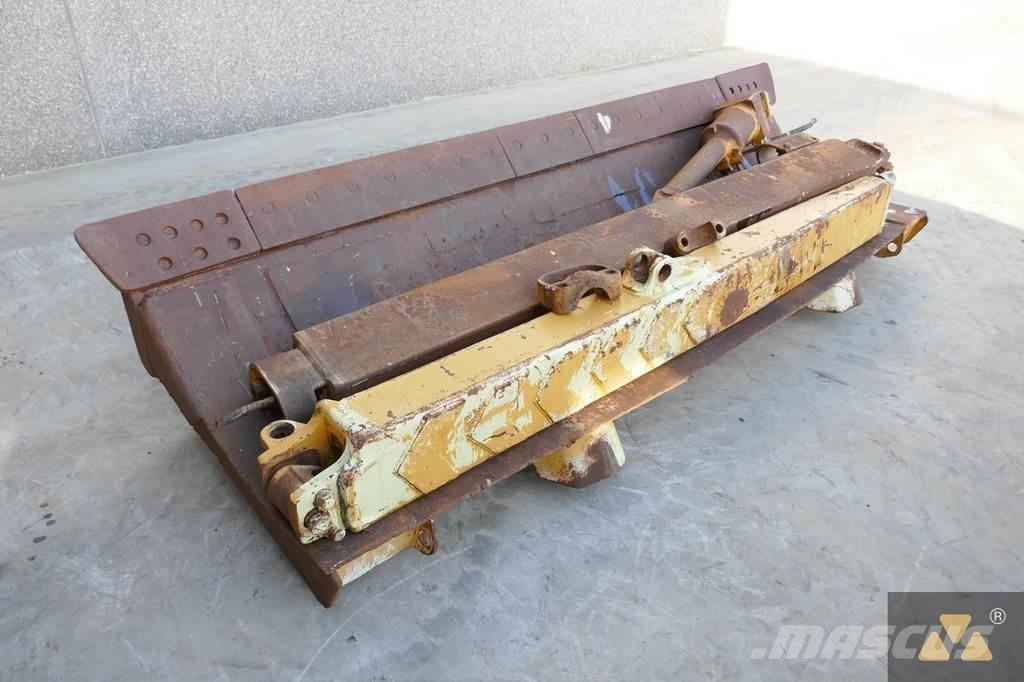 CAT D7G Blade Radlice