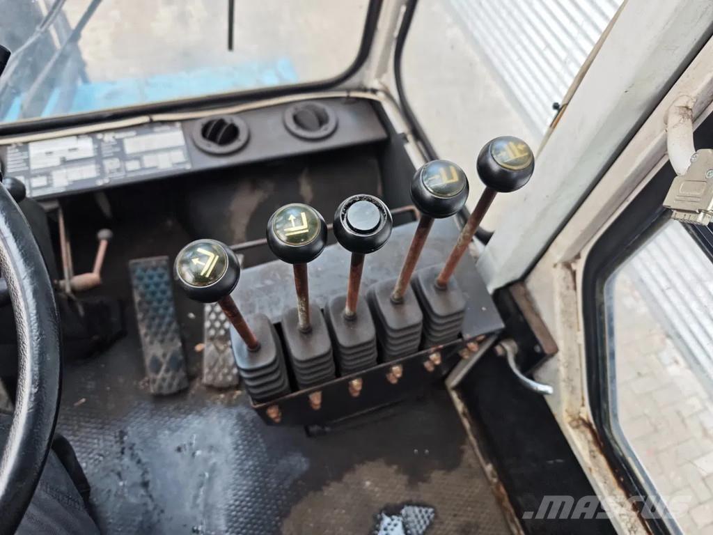 Kalmar DC 32-1200 Dieselové vozíky