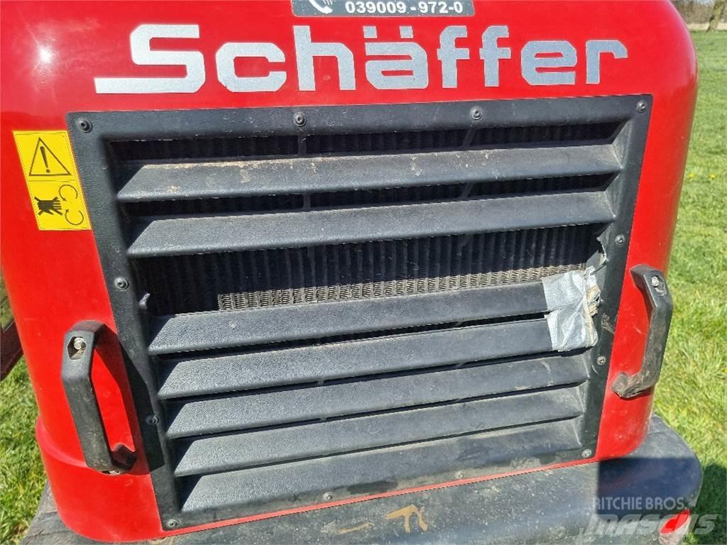 Schäffer 3650 Smykem řízené nakladače