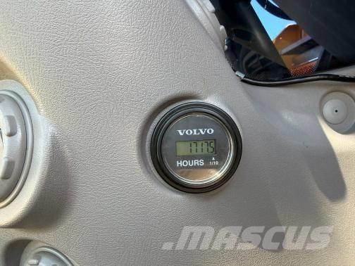 Volvo EC 300 E Pásová rýpadla