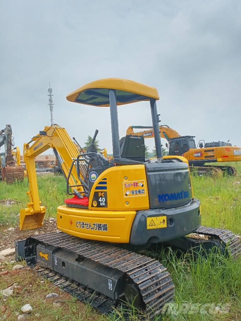 Komatsu PC 40 Pásová rýpadla