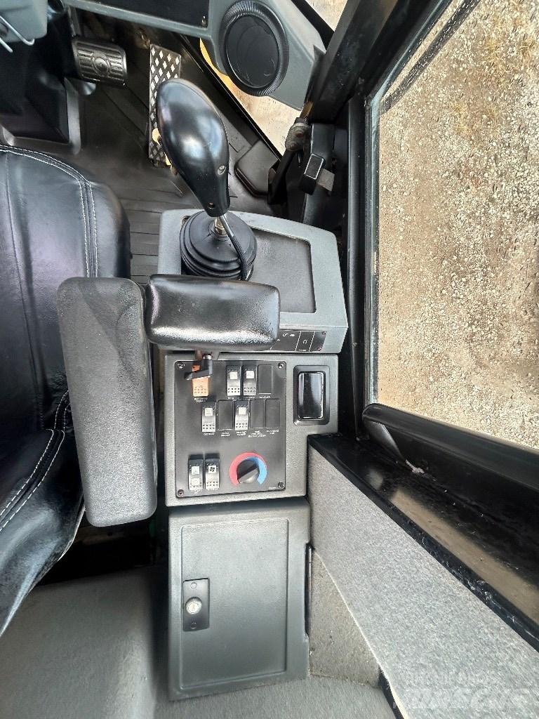 CAT 924 G Kolové nakladače