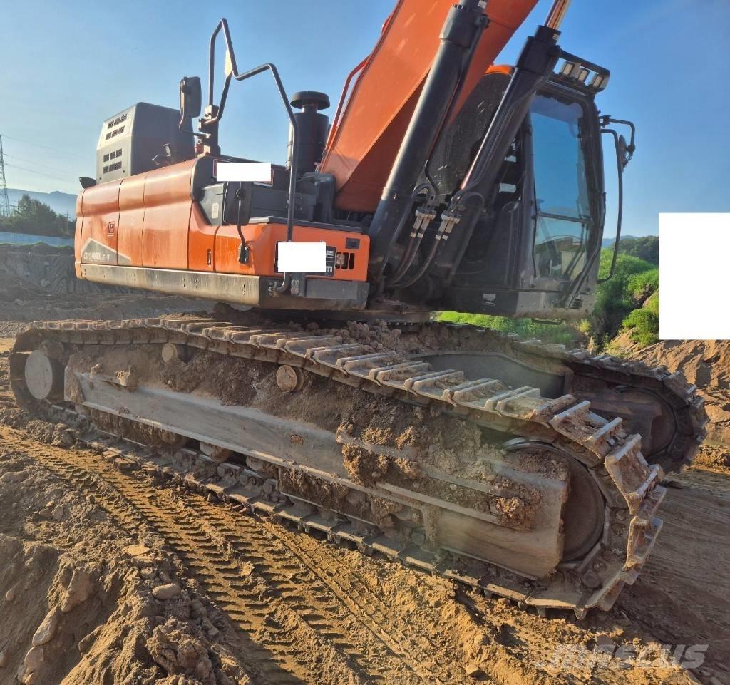 Doosan DX 400 LC-7 Pásová rýpadla