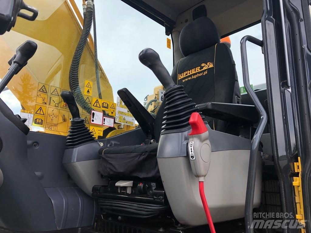 Komatsu PC210LC-11 Pásová rýpadla