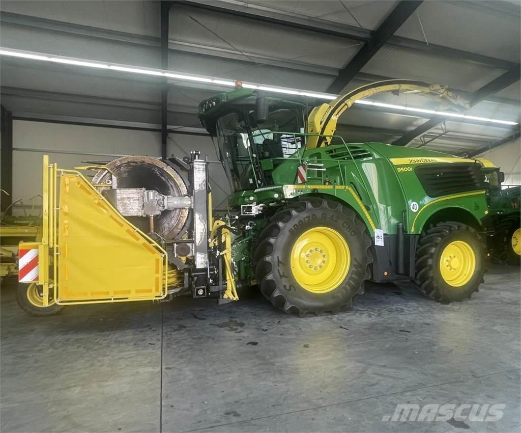 John Deere 9500 i Samojízdné sekačky