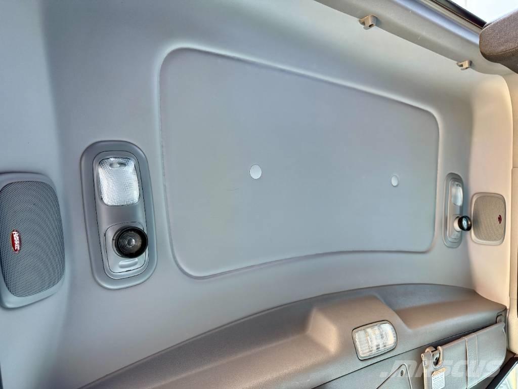 Peterbilt 389 PRIDE Tahače