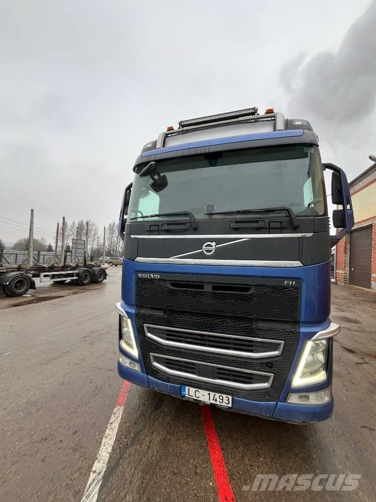 Volvo FH Vozy na přepravu kmenů