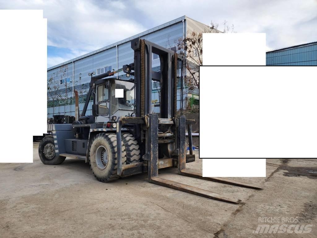 Kalmar DCE 330-12 Dieselové vozíky
