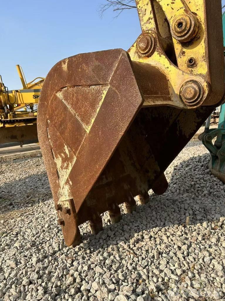 Komatsu PC70 Pásová rýpadla