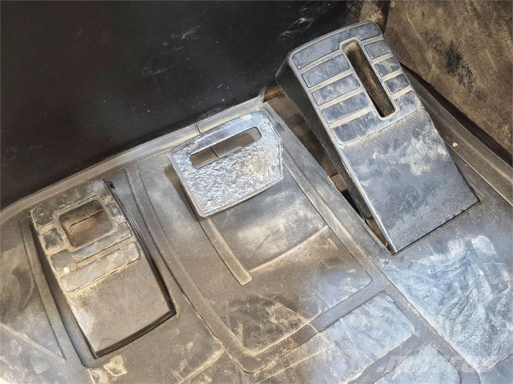Mitsubishi RB16NH Retraky