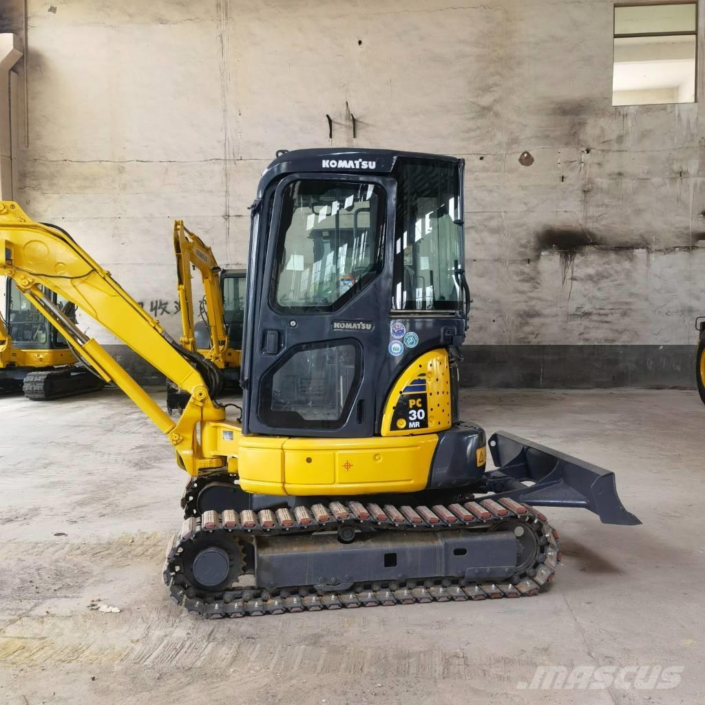 Komatsu PC30 Pásová rýpadla