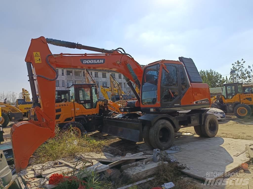 Doosan DH 150 W-7 Kolová rýpadla