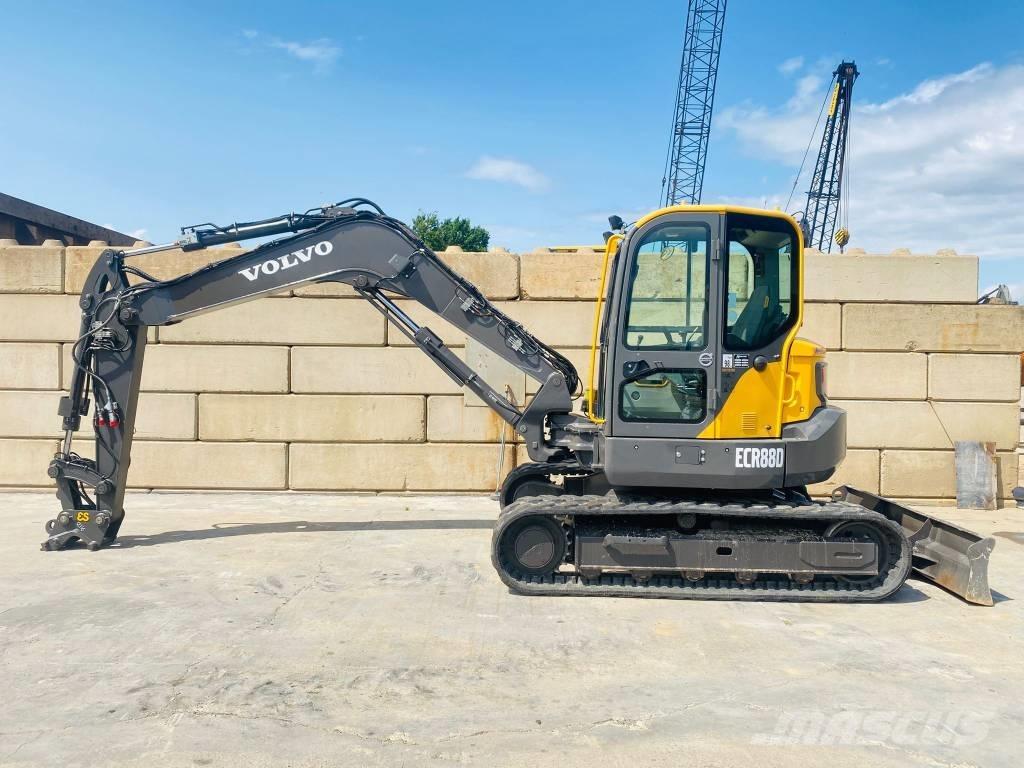 Volvo ECR 88 D Midi rýpadla 7t - 12t