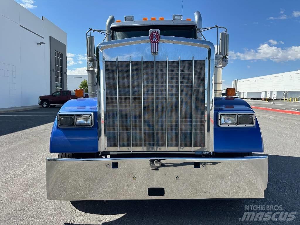 Kenworth W 900 Tahače