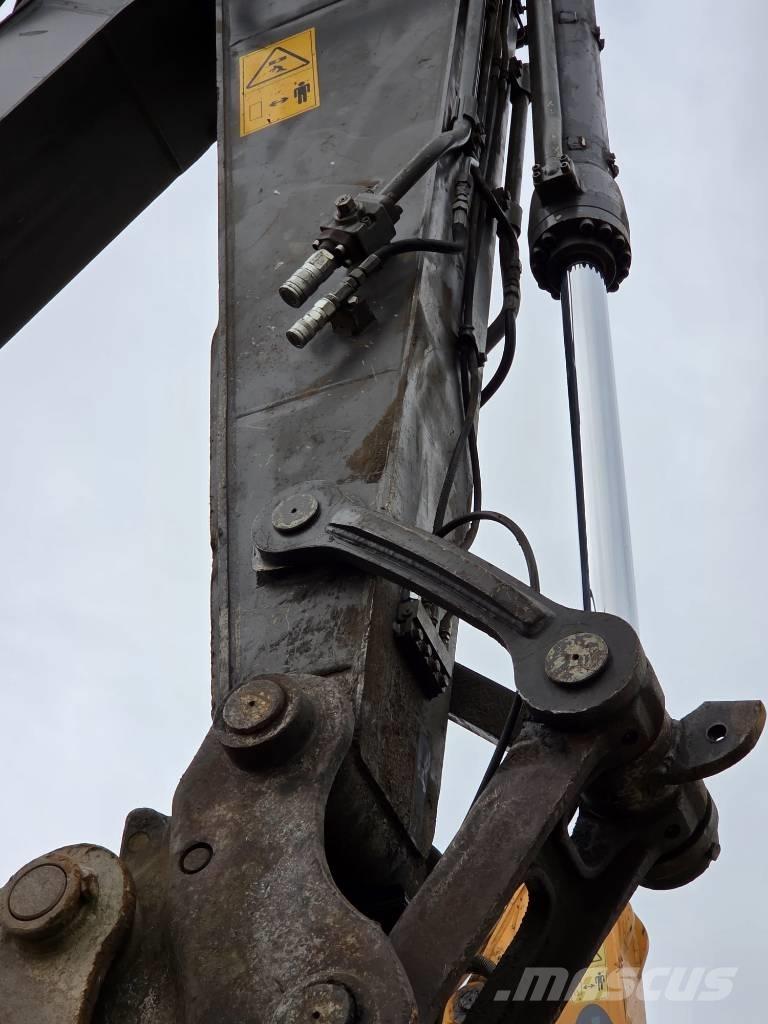 Volvo EC220EL Pásová rýpadla