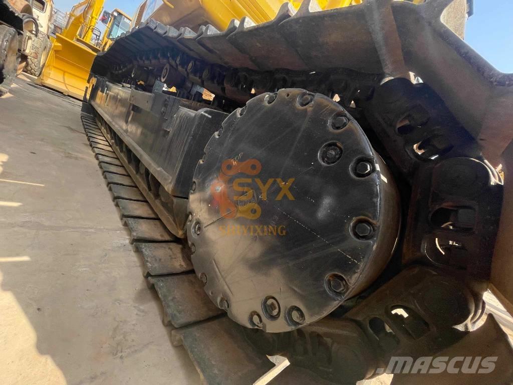 Komatsu PC 450 LC-8 Pásová rýpadla