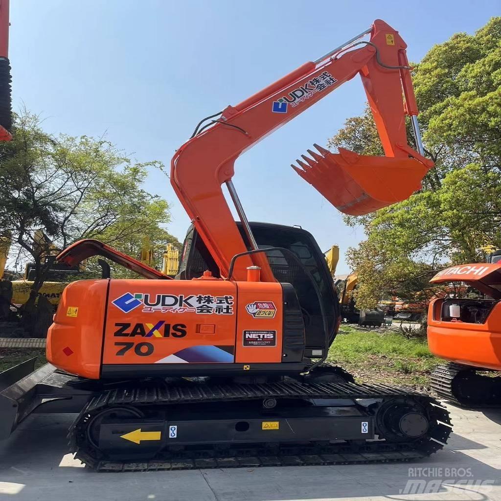 Hitachi ZX 70 Pásová rýpadla
