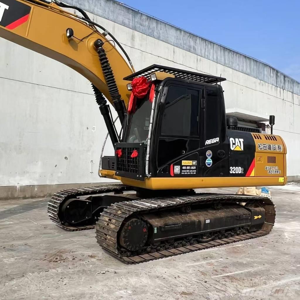 CAT 320D2 Midi rýpadla 7t - 12t