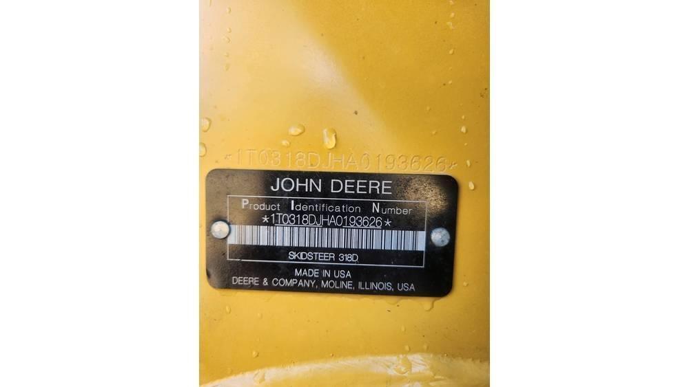 John Deere 318 D Smykem řízené nakladače