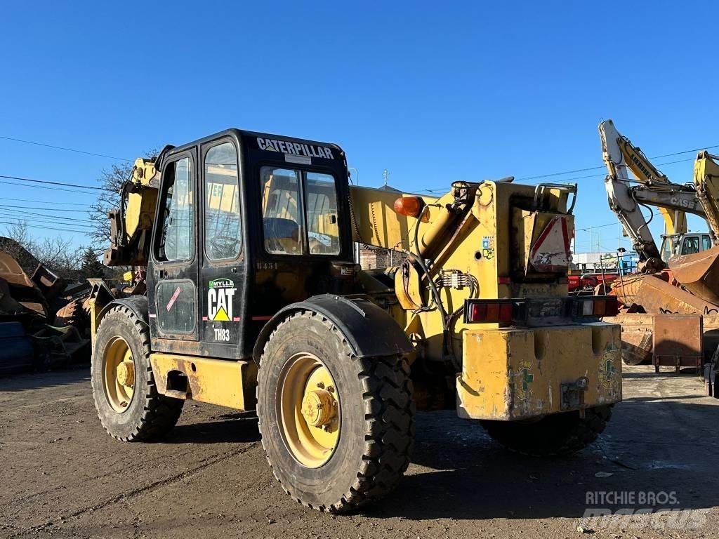 CAT TH 83 Teleskopické nakladače pro zemědělství