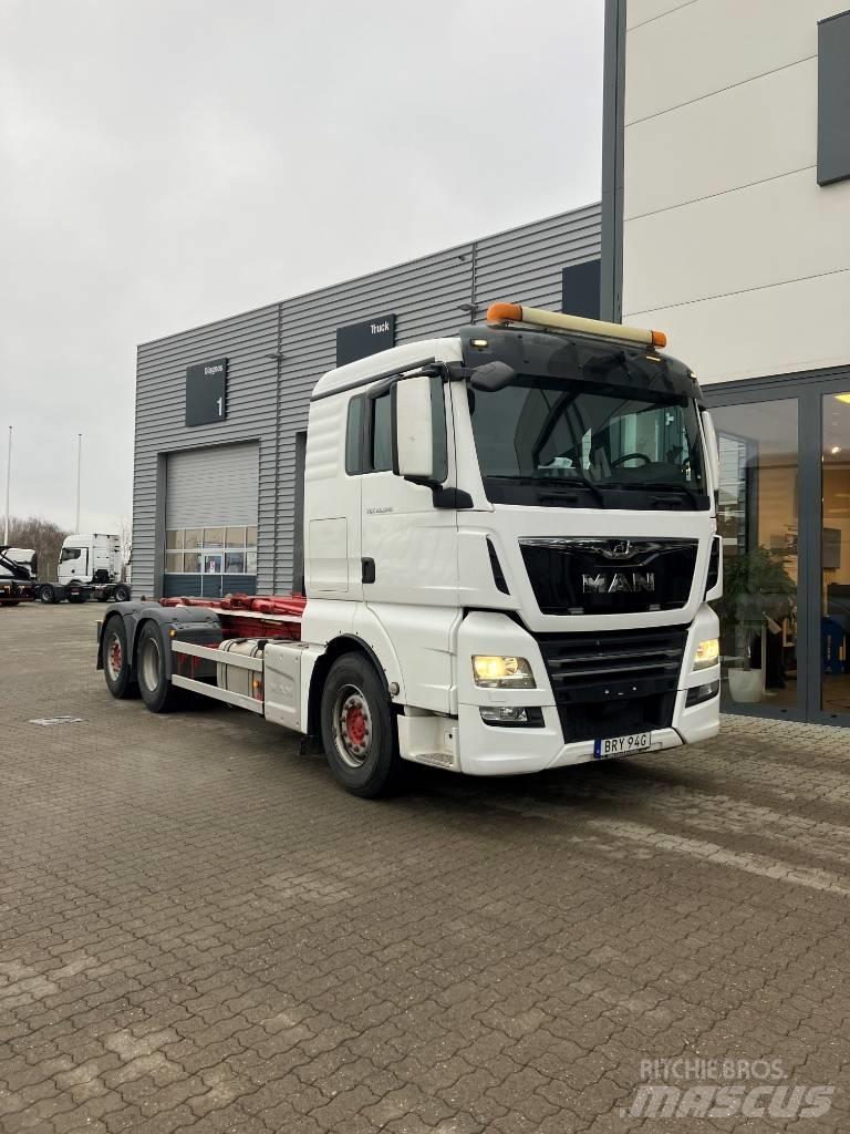 MAN TGX 26.500 6X2 Hákový nosič kontejnerů