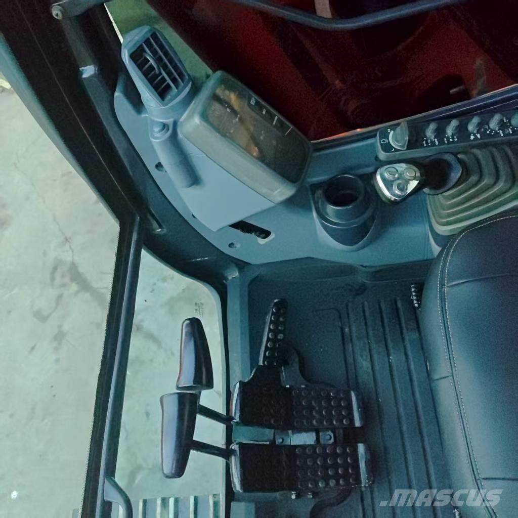 Hitachi ZX 120 Pásová rýpadla