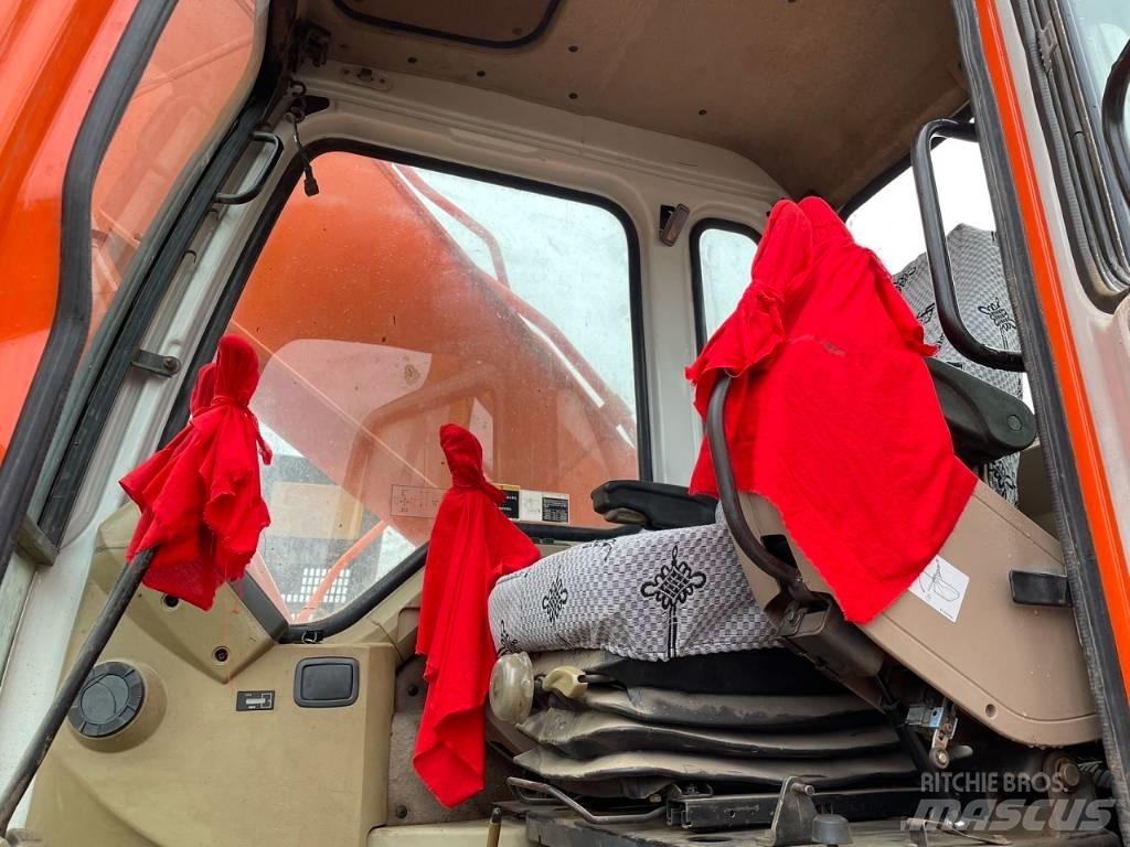 Doosan DH 220 Pásová rýpadla