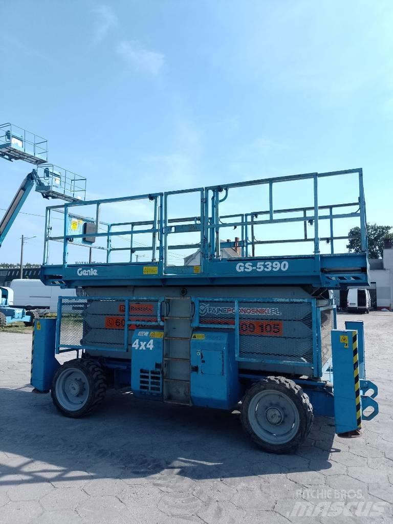 Genie 5390 Nůžková zvedací plošina