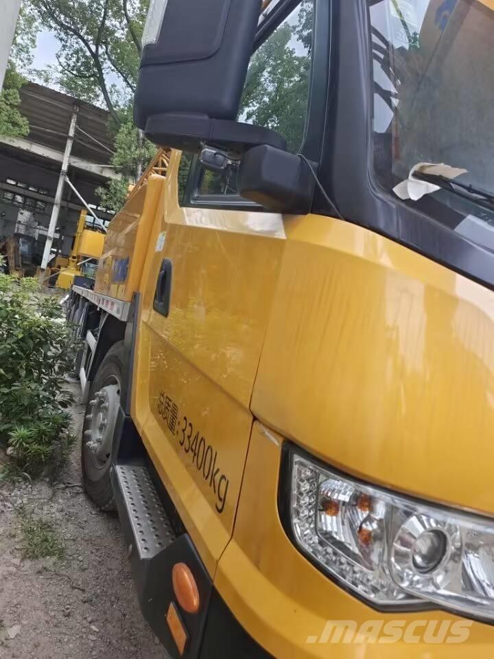 XCMG XCA 200 Stavební jeřáby